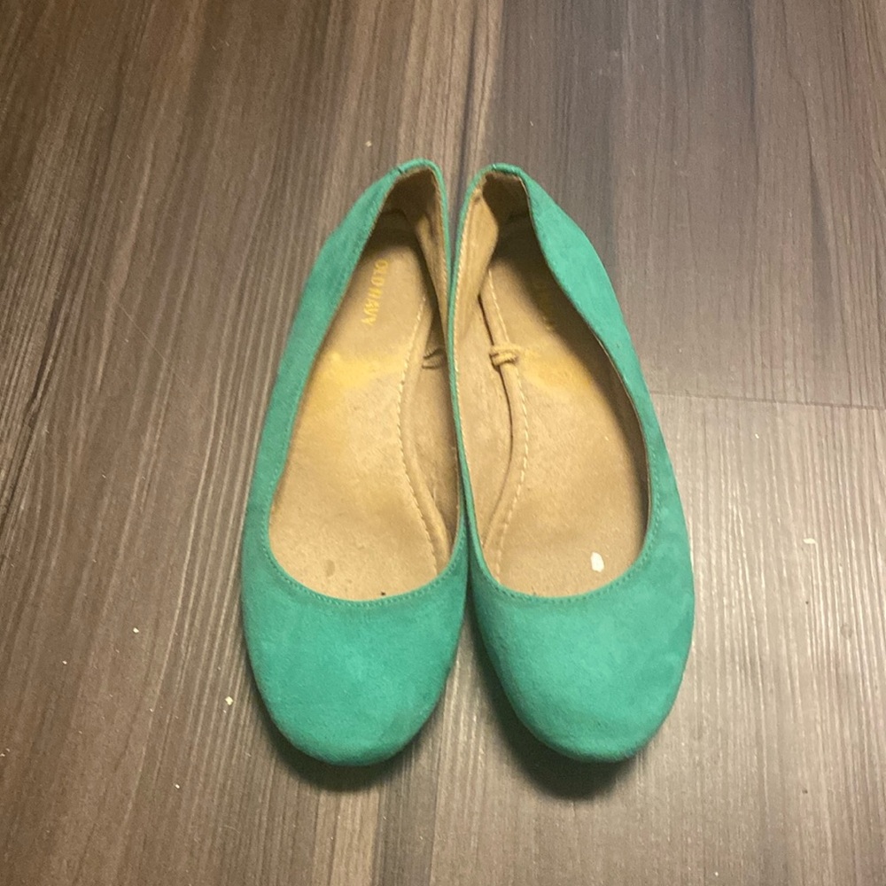 Old navy green ballet flats size 7